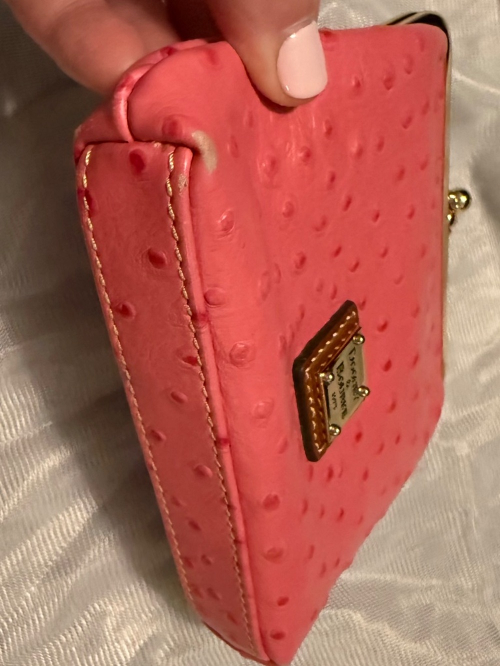 Pink Dooney & Bourke Large Leather Ostrich Framed Snap Purse Coin Wallet - Picture 4 of 8